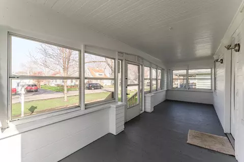 Exterior - 306 Davison St, Joliet, IL 60433 photo 2 of 3