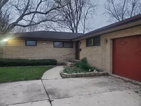 15226 Waterman Ct, South Holland, IL 60473