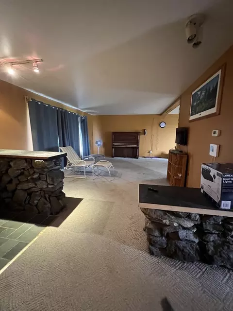 Living - 2957 E Kentucky Rd, Beecher, IL 60401 photo 2 of 3