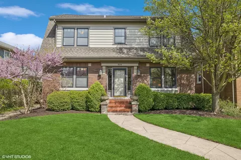 928 Fair Oaks Ave, Oak Park, IL 60302