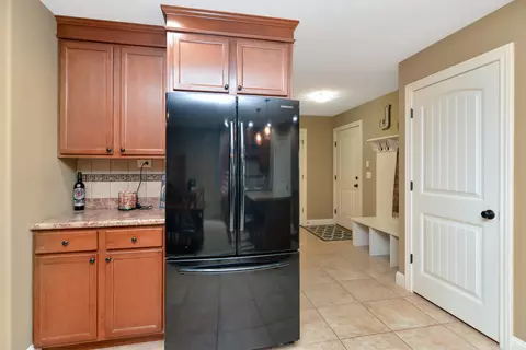 Kitchen - 2608 Shepard Rd, Normal, IL 61761 photo 9 of 16