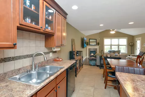 Kitchen - 2608 Shepard Rd, Normal, IL 61761 photo 7 of 16
