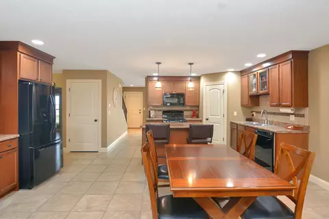 Kitchen - 2608 Shepard Rd, Normal, IL 61761 photo 6 of 16