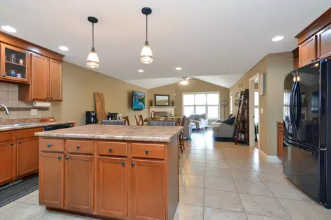 Kitchen - 2608 Shepard Rd, Normal, IL 61761 photo 13 of 16
