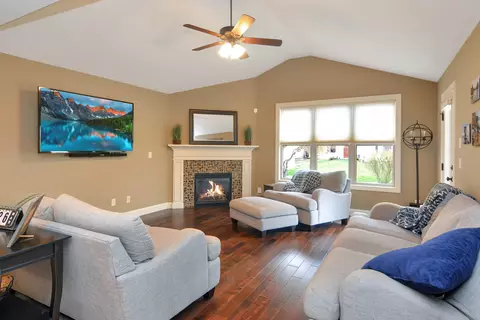 Living - 2608 Shepard Rd, Normal, IL 61761 photo 2 of 9