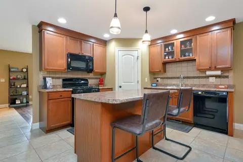 Kitchen - 2608 Shepard Rd, Normal, IL 61761 photo 14 of 16