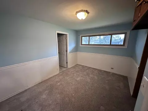 Bedroom - 1104 Lawrence Ave, Elgin, IL 60123 photo 2 of 6