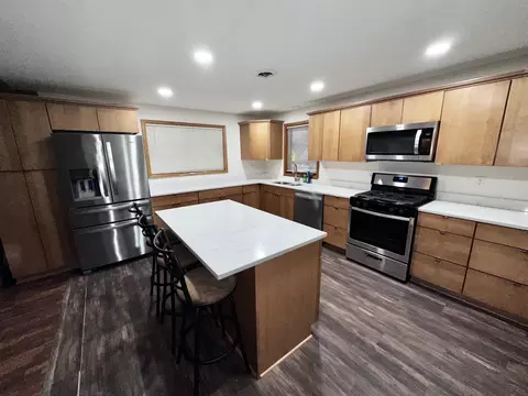 Kitchen - 1104 Lawrence Ave, Elgin, IL 60123 photo 2 of 3