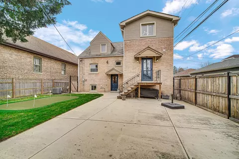 Exterior - 3511 Maple Ave, Berwyn, IL 60402 photo 4 of 9