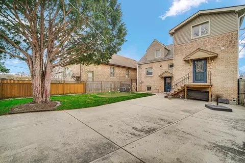 Exterior - 3511 Maple Ave, Berwyn, IL 60402 photo 6 of 9