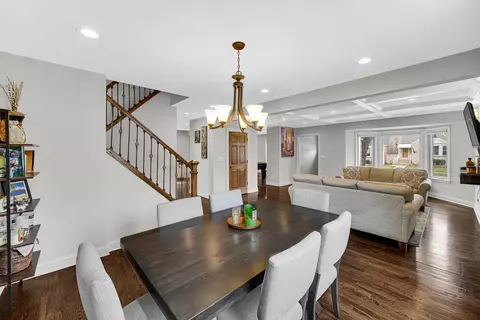 Dining - 3511 Maple Ave, Berwyn, IL 60402 photo 2 of 2