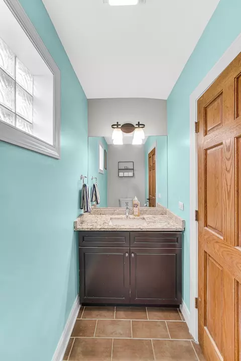 Bath - 3511 Maple Ave, Berwyn, IL 60402 photo 1 of 5