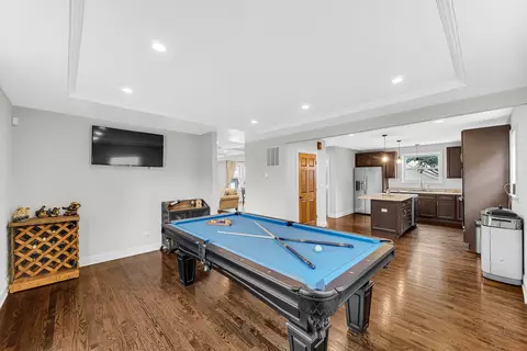 Living - 3511 Maple Ave, Berwyn, IL 60402 photo 4 of 6