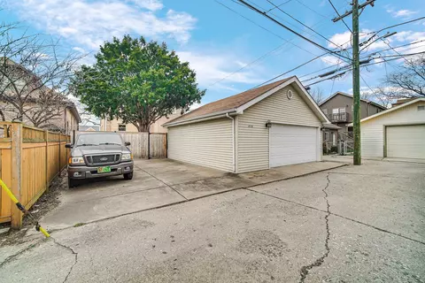 Exterior - 3511 Maple Ave, Berwyn, IL 60402 photo 8 of 9