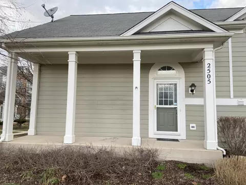 Exterior - 2505 Emily Ln, Elgin, IL 60124 photo 5 of 10