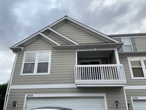 Exterior - 2505 Emily Ln, Elgin, IL 60124 photo 7 of 10