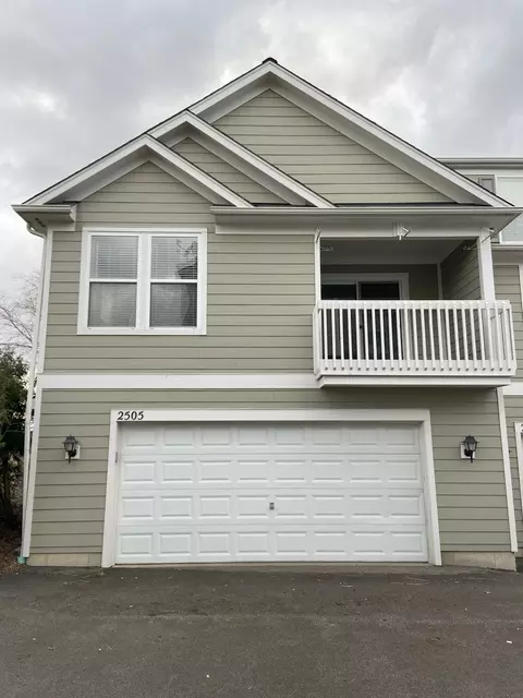 Exterior - 2505 Emily Ln, Elgin, IL 60124 photo 9 of 10