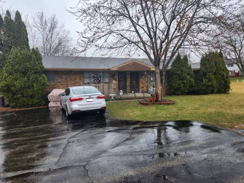 4614 Yale Dr, Rockford, IL 61109