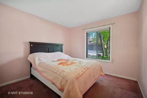 Bedroom - 32 Creekside Cir #B, Elgin, IL 60123 photo 2 of 2