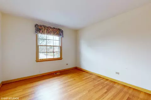 Other - 1098 Crimson Dr, Wheeling, IL 60090 photo 8 of 10