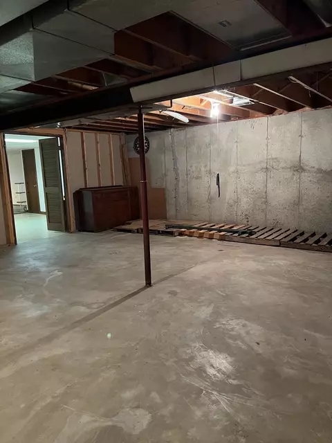 Other - 11 N112 Capulet Cir, Elgin, IL 60124 photo 10 of 11