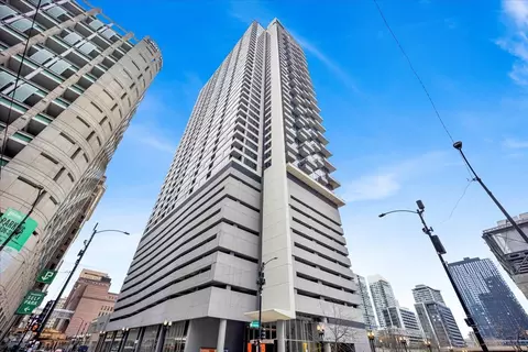 235 W Van Buren St #4317, Chicago, IL 60607