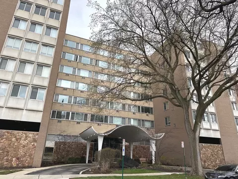 151 N Kenilworth Ave #1A, Oak Park, IL 60301