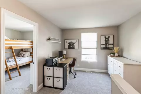 1117 Reserve Dr, Elgin, IL 60123 photo 10