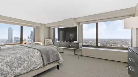 Bedroom - 175 E Delaware Pl #6611, Chicago, IL 60611 photo 2 of 3