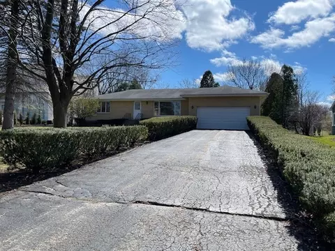 3713 Oak Ave, Northbrook, IL 60062
