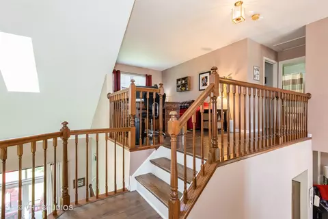 Entry Way - 261 Superior Cir, Bartlett, IL 60103 photo 1 of 1