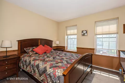 Bedroom - 261 Superior Cir, Bartlett, IL 60103 photo 2 of 4
