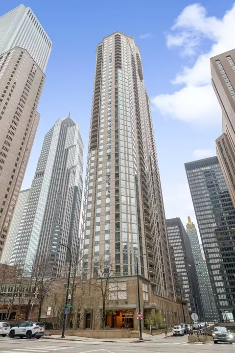 222 N Columbus Dr #1506, Chicago, IL 60601