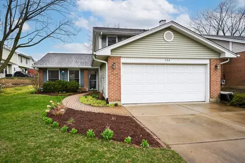 144 Regency Dr, Lombard, IL 60148