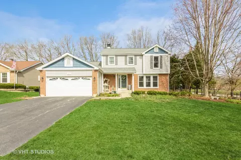 244 Mistwood Ln, North Aurora, IL 60542