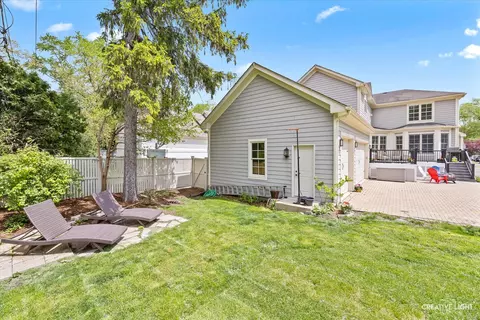 Exterior - 1002 S Gables Blvd, Wheaton, IL 60189 photo 6 of 6