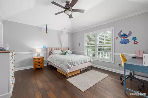 Bedroom - 1002 S Gables Blvd, Wheaton, IL 60189 photo 3 of 4