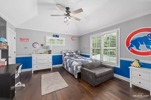 Bedroom - 1002 S Gables Blvd, Wheaton, IL 60189 photo 1 of 4