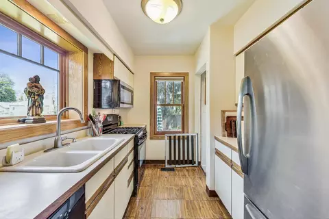 650 Lincoln Ave, Elgin, IL 60120 photo 11