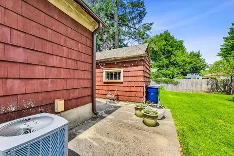 650 Lincoln Ave, Elgin, IL 60120 photo 34