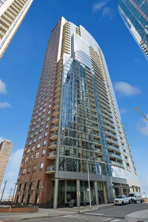 450 E Waterside Dr #304, Chicago, IL 60601