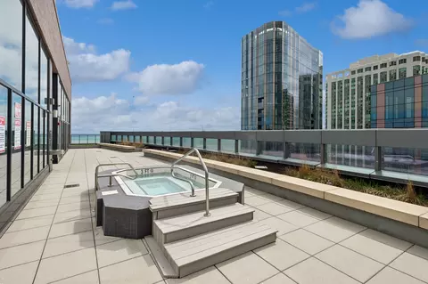 Exterior - 450 E Waterside Dr #304, Chicago, IL 60601 photo 4 of 4
