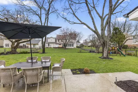 Exterior - 1908 Gladstone Dr, Wheaton, IL 60189 photo 6 of 10