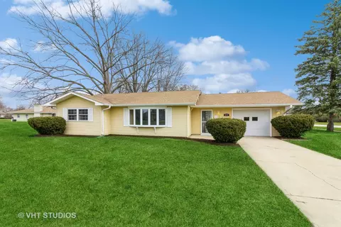 2151 Lilac Ln, Aurora, IL 60506