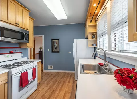 Kitchen - 1026 Hill Ave, Elgin, IL 60120 photo 2 of 2