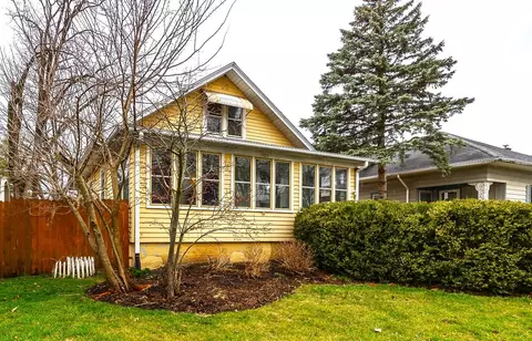 Exterior - 1026 Hill Ave, Elgin, IL 60120 photo 2 of 5