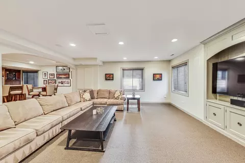 Living - 2277 Thistle Rd, Glenview, IL 60026 photo 3 of 3