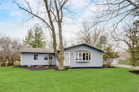 18871 W Casey Rd, Grayslake, IL 60030