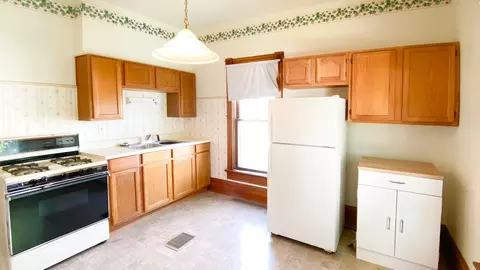 Kitchen - 1103 Post St, Ottawa, IL 61350 photo 3 of 5