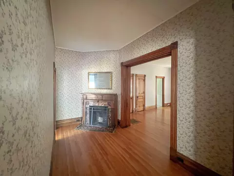 Living - 1103 Post St, Ottawa, IL 61350 photo 2 of 2